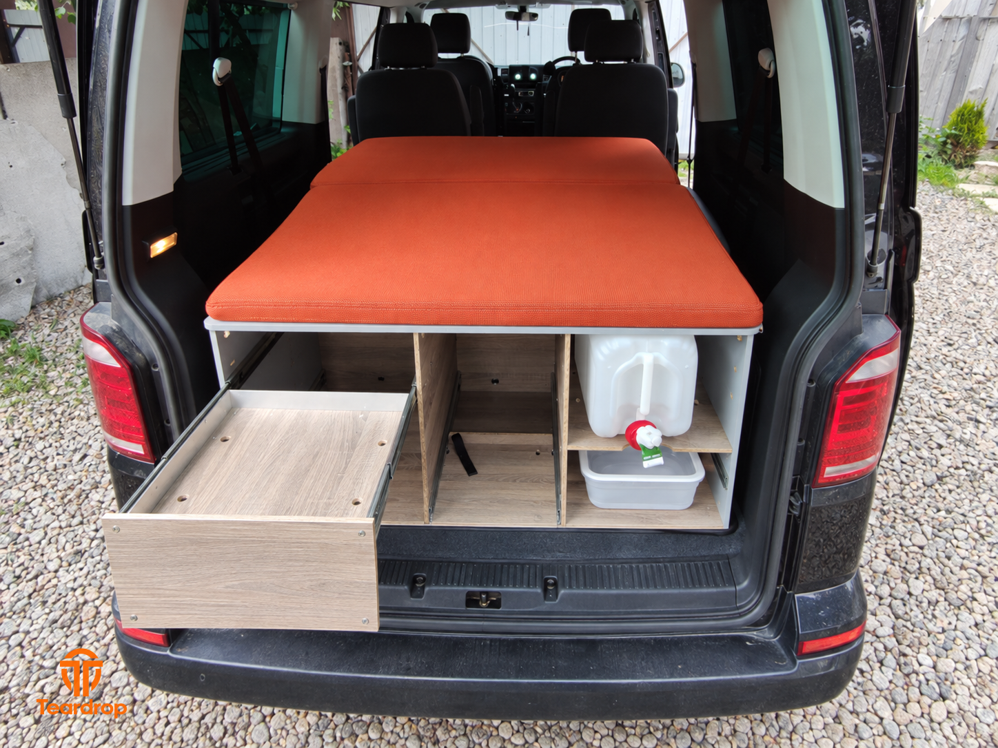 Кемпер бокс у Volkswagen Transporter